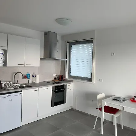 2 Pieces - Europe - Confort * Strasbourg